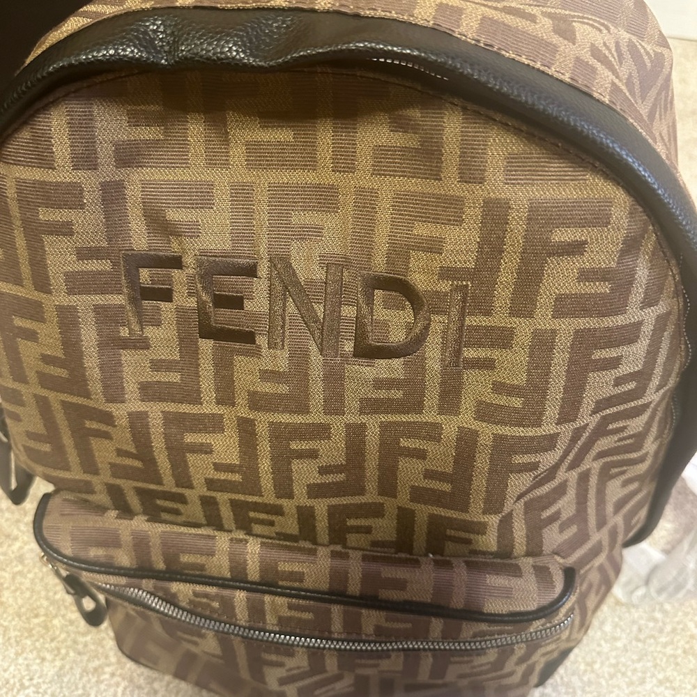 A back bag good  quality